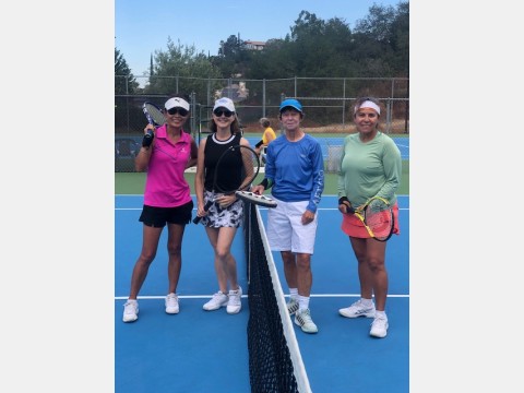 Right photo of tennis players