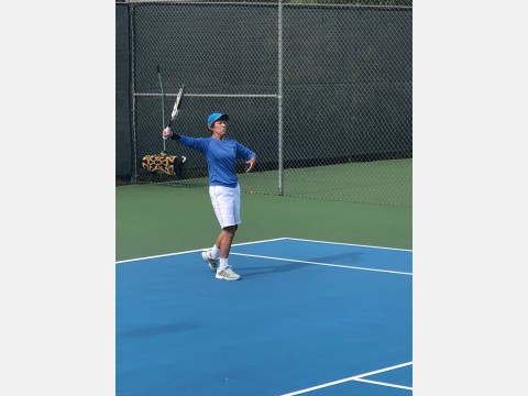 Left photo of tennis players