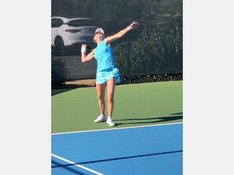 Right photo of tennis players