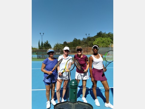 Right photo of tennis players